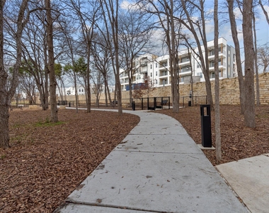 4901 Springdale Rd - Photo Thumbnail 17