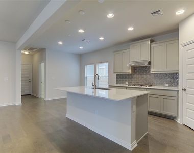 8729 Belknap Rd - Photo Thumbnail 8