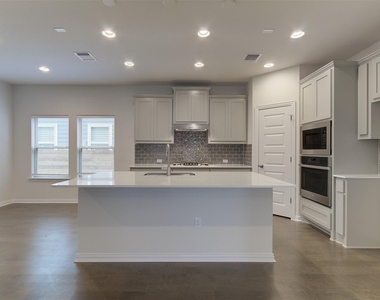 8729 Belknap Rd - Photo Thumbnail 10