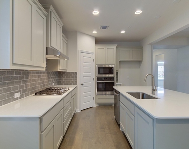 8729 Belknap Rd - Photo Thumbnail 11