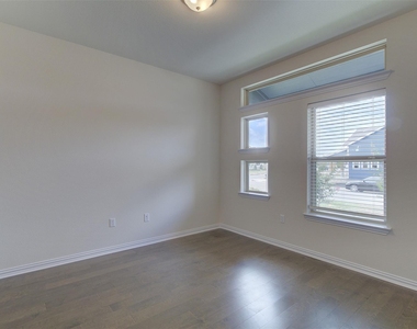 8729 Belknap Rd - Photo Thumbnail 7
