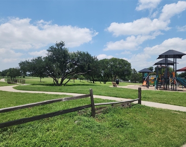 503 Gregory Ct - Photo Thumbnail 38