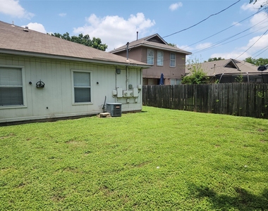503 Gregory Ct - Photo Thumbnail 35