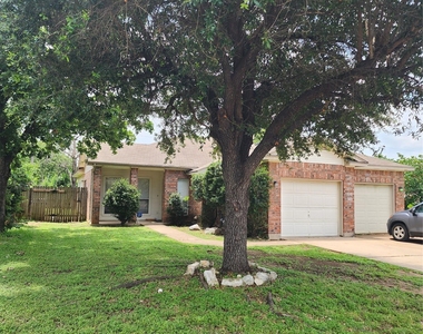 503 Gregory Ct - Photo Thumbnail 2