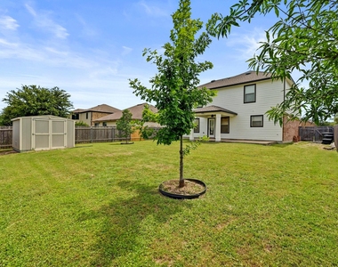 214 Briarwood Dr - Photo Thumbnail 30