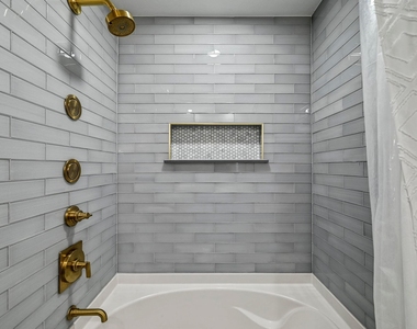 214 Briarwood Dr - Photo Thumbnail 18