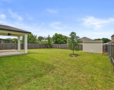 214 Briarwood Dr - Photo Thumbnail 35