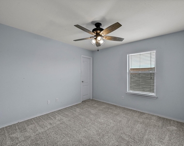 214 Briarwood Dr - Photo Thumbnail 23