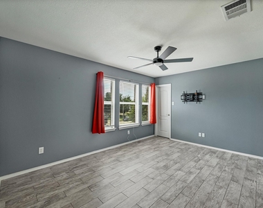 214 Briarwood Dr - Photo Thumbnail 20