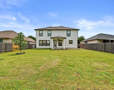214 Briarwood Dr - Photo Thumbnail 31