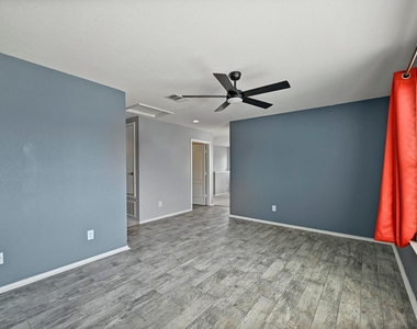 214 Briarwood Dr - Photo Thumbnail 22