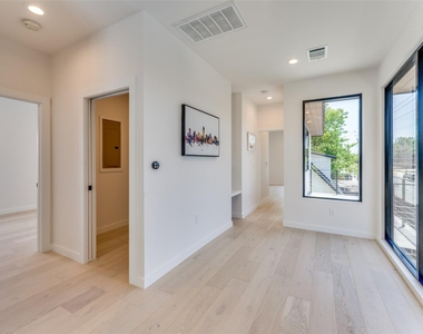 1901 Hamilton Ave - Photo Thumbnail 21