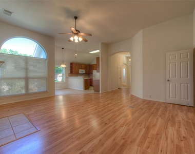 1632 Belvedere Pl - Photo Thumbnail 12