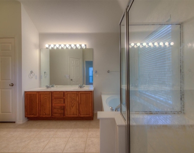 1632 Belvedere Pl - Photo Thumbnail 13
