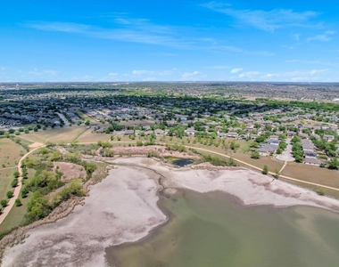 4029 Lake Edge Way - Photo Thumbnail 27