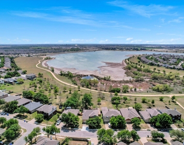 4029 Lake Edge Way - Photo Thumbnail 28