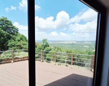 8310 Bar K Ranch Rd - Photo Thumbnail 12
