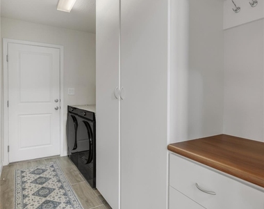 223 Balsam St - Photo Thumbnail 16