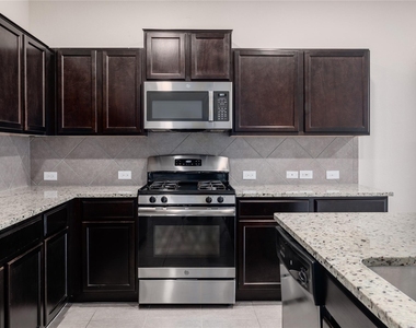 5700 Eden Dr - Photo Thumbnail 9