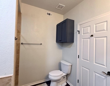 3404 American Dr - Photo Thumbnail 19