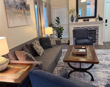 3404 American Dr - Photo Thumbnail 10