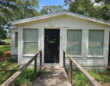 127 Iroquois Dr - Photo Thumbnail 1