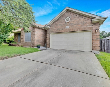 6412 Convict Hill Rd - Photo Thumbnail 1