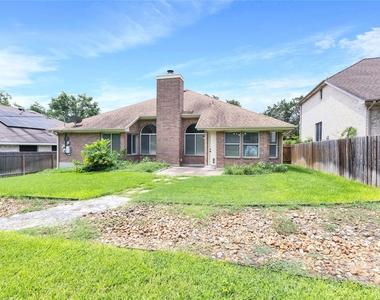 6412 Convict Hill Rd - Photo Thumbnail 25