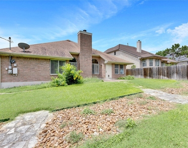 6412 Convict Hill Rd - Photo Thumbnail 26