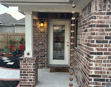 108 Lasino Dr - Photo Thumbnail 2