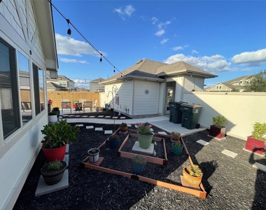 108 Lasino Dr - Photo Thumbnail 31