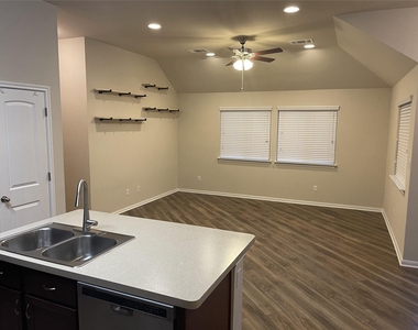 108 Lasino Dr - Photo Thumbnail 11