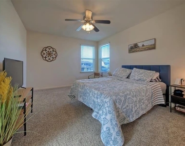18312 Mammoth Cave Blvd - Photo Thumbnail 6