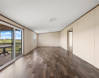 360 Shady Oaks Dr - Photo Thumbnail 16