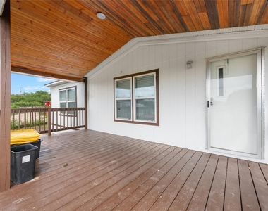 360 Shady Oaks Dr - Photo Thumbnail 4