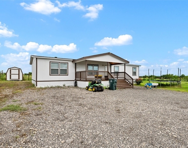 360 Shady Oaks Dr - Photo Thumbnail 1