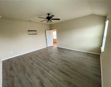 222 Camellia Dr - Photo Thumbnail 19