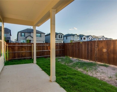 15900 Cessida St - Photo Thumbnail 30