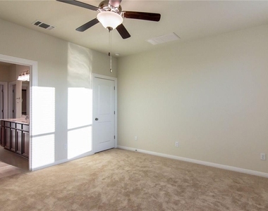 15900 Cessida St - Photo Thumbnail 20