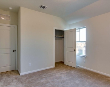 15900 Cessida St - Photo Thumbnail 25