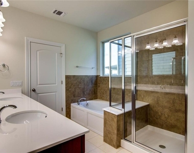 15900 Cessida St - Photo Thumbnail 22