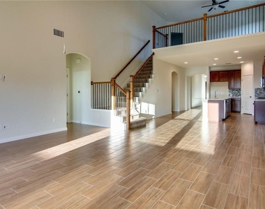 15900 Cessida St - Photo Thumbnail 10