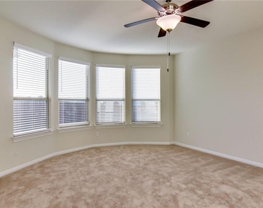 15900 Cessida St - Photo Thumbnail 19
