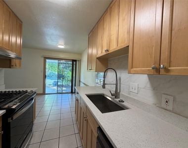 1200 Warrington Dr - Photo Thumbnail 4