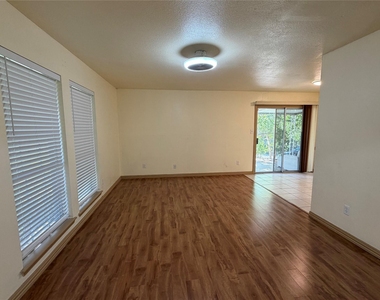 1200 Warrington Dr - Photo Thumbnail 1