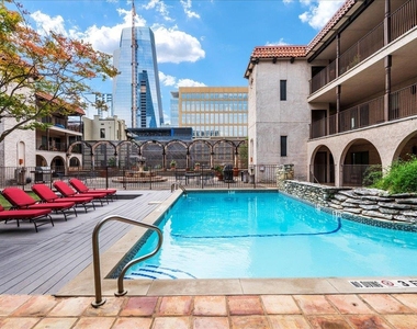 505 W 7th St - Photo Thumbnail 24