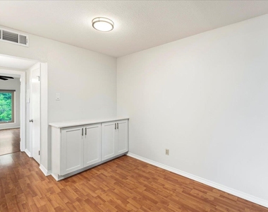505 W 7th St - Photo Thumbnail 10