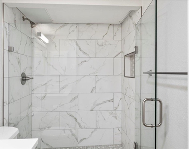 505 W 7th St - Photo Thumbnail 16