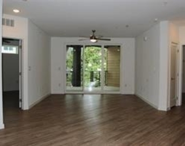 4801 Springdale Rd - Photo Thumbnail 7