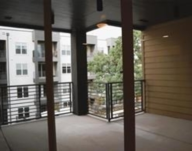 4801 Springdale Rd - Photo Thumbnail 17
